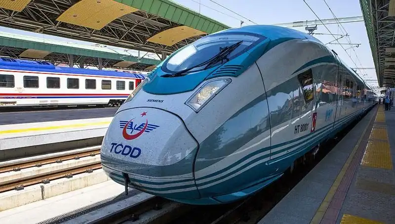 TCDD, 140 Yeni Tren Makinisti Alımı Yapacak: Başvuru Şartları ve Süreci