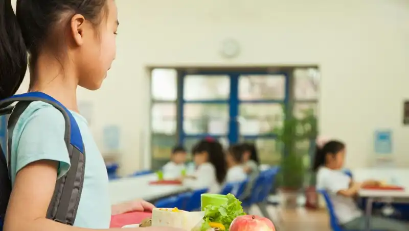 İspanya'nın Obeziteyle Mücadele Planı: Yağlı Yiyecekler Menülerden Çıkıyor!
