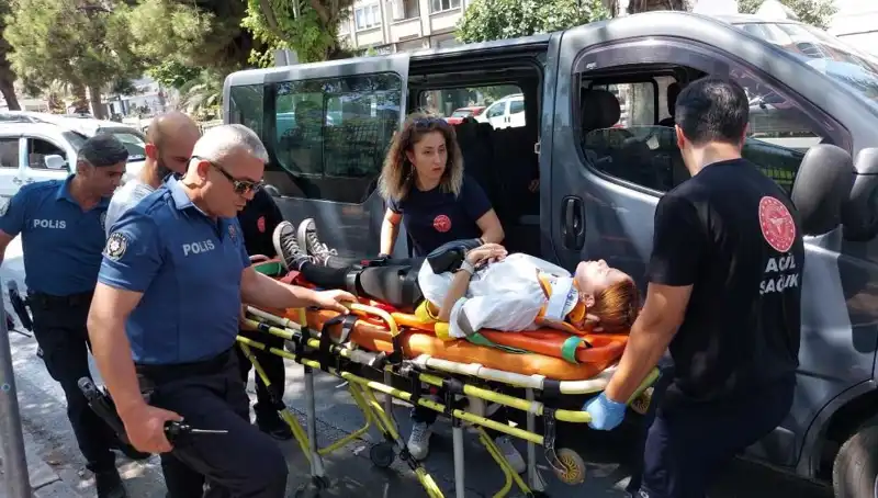 Samsun'da Minibüs ve Kamyon Çarpıştı: Kazanın Ardındaki Gizem