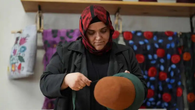 El Emeği Ürünlerini 45 Ülkeye Satıyor: Geleneksel Dokuma ile Modern Pazar Buluşuyor