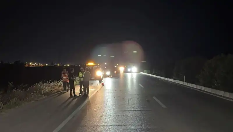Adana'da Üç Araçlı Zincirleme Trafik Kazası: Detaylar ve İlk Bilgiler