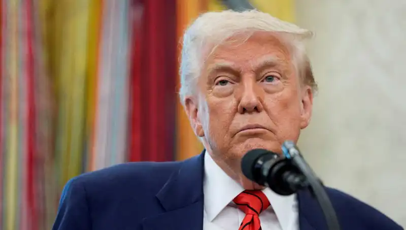 Trump G7 Zirvesi'nden Erken Ayrıldı, Beyaz Saray'da Acil Toplantı Yapıldı