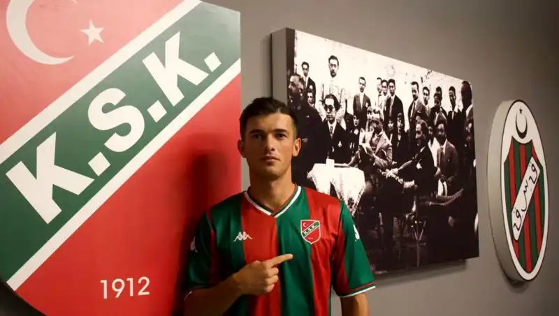 Karşıyaka’da Transfer Çılgınlığı: Yeni Yıldızlar Takıma Katılıyor!