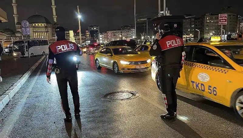 Huzur İstanbul Operasyonu: Bir Gecede 873 Gözaltı ile Suçla Mücadele