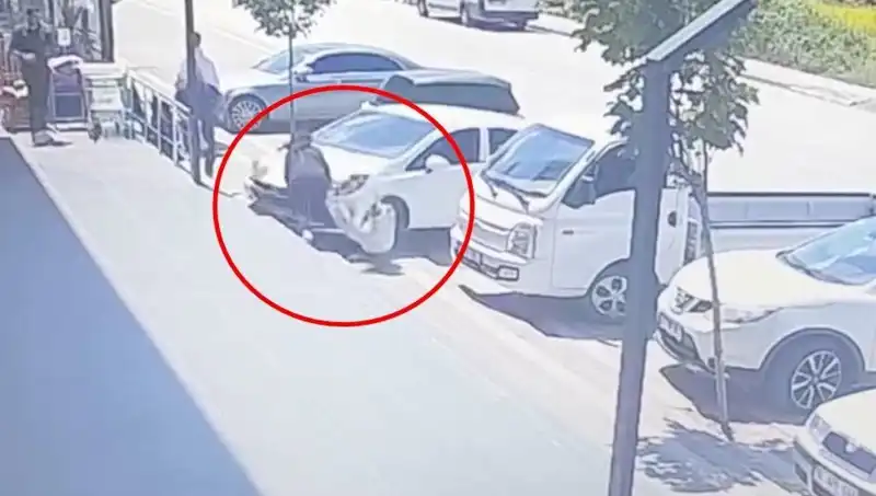Yalova'da Genç Lise Öğrencisi Aracın Altında Kalarak Hayatını Kaybetti
