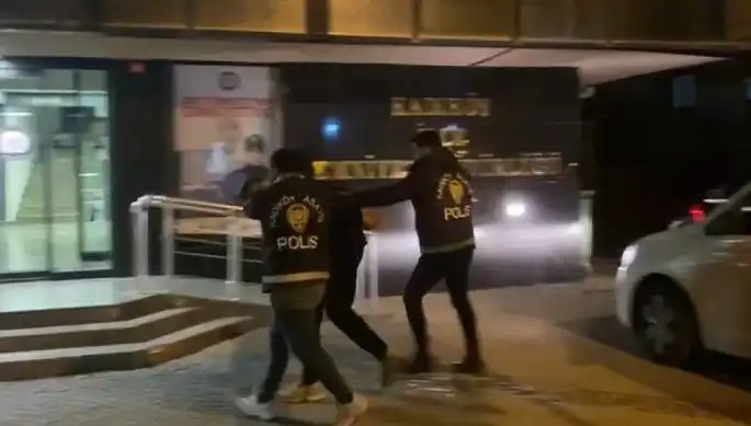 Galatasaray Taraftarına Silahlı Saldırı: Zanlı Yakalandı, Olayın Ardındaki Gerçekler