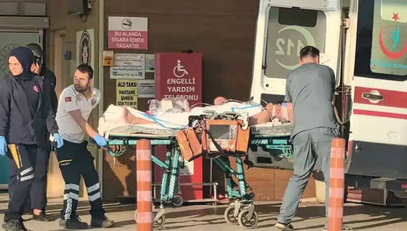 Sahte Alkol Faciası: Komaya Giren 10 Kişi Hastaneye Kaldırıldı