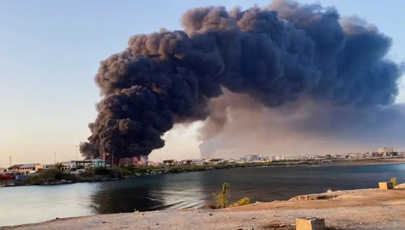 Port Sudan'da Şok Etkisi Yaratan Patlamalar: Havalimanı ve Ordu Üssü Hedef Alındı