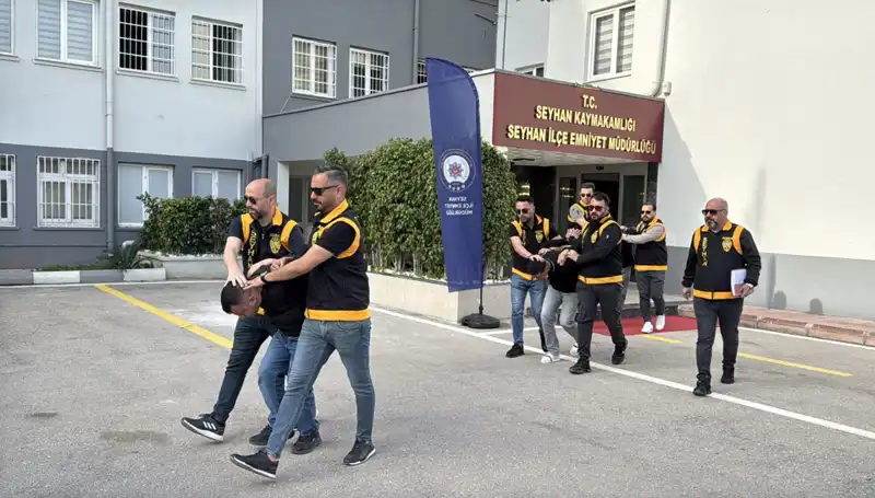 Alacak-verecek Hesaplaşmasında Gerilim: Evin Kurşunlandı!