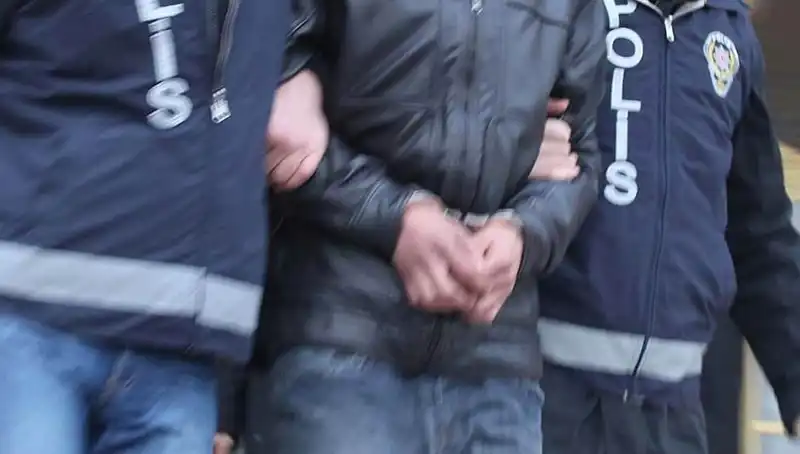 Erzincan'da Uyuşturucu Operasyonu: Çok Sayıda Gözaltı ve Tutuklama