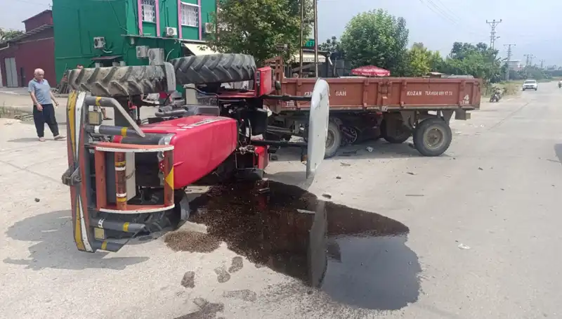 Traktör ve Otomobil Çarpıştı: Kazada İki Kişi Yaralandı