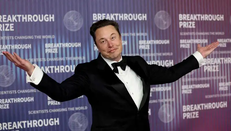 Elon Musk, X'in Yeni Mesajlaşma Özelliğini Duyurdu: Flört Uygulaması Olacak mı?