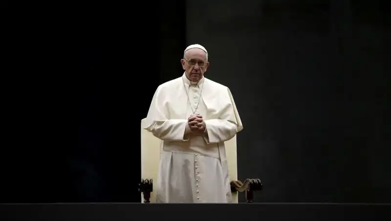 İlklerin Papası: Kapıcıdan Vatikan'a Francis'in Hayatı ve Devrimlerinin Ardındaki Gizem