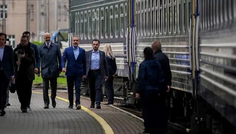 Dışişleri Bakanı Fidan’ın Ukrayna Ziyareti: Diplomasi Adımlarında Yeni Bir Dönem mi?