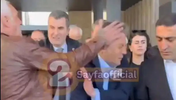 Özgür Özel'e AKM Çıkışında Fiziksel Saldırı: Olayın Ardındaki Gerçekler