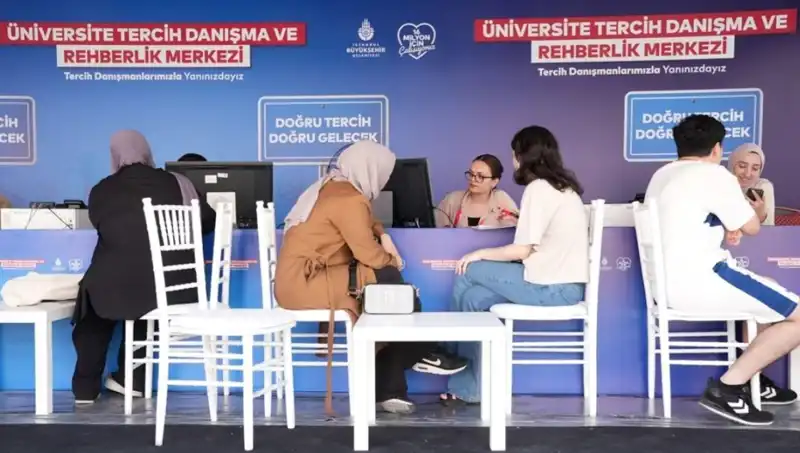 İstanbul'da 24 Yeni İBB Tercih Danışma Merkezi Kuruldu