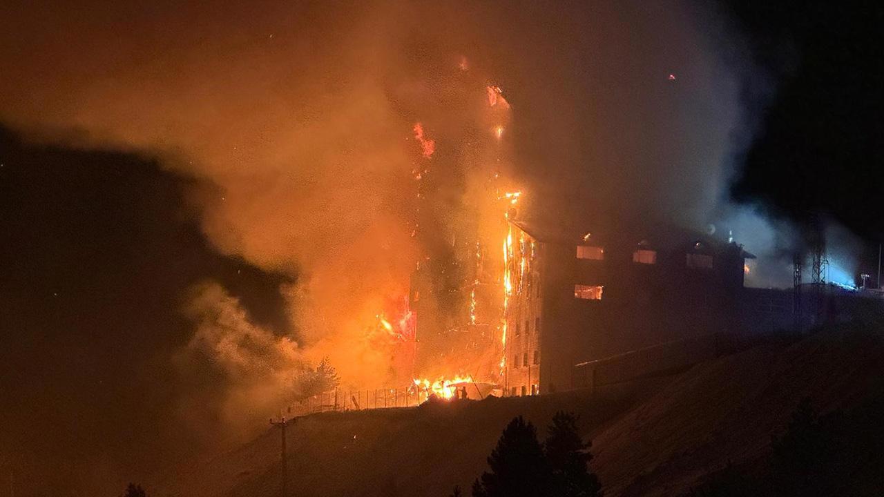 Kartalkaya'da Otel Yangınında 10 Kişi Hayatını Kaybetti